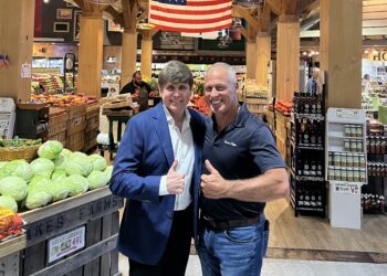 IR’s Mark Vargas Moderates Discussion Featuring Seed to Table Founder Alfie Oakes and “Trumpocrat” Rod Blagojevich at Famous Naples Grocery Store