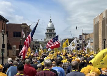 2nd Amendment Supporters Dominate State Capitol During Annual Illinois Gun Owner Lobby Day Rally