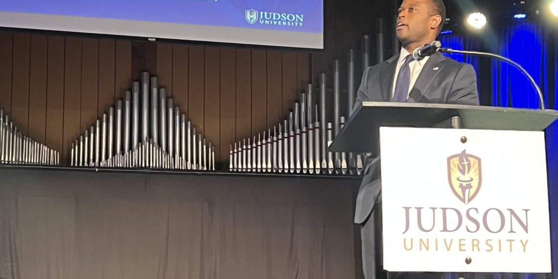 “A Republic, if you can Keep it:” Daniel Cameron Challenges Judson University During Constitution Day Chapel Address