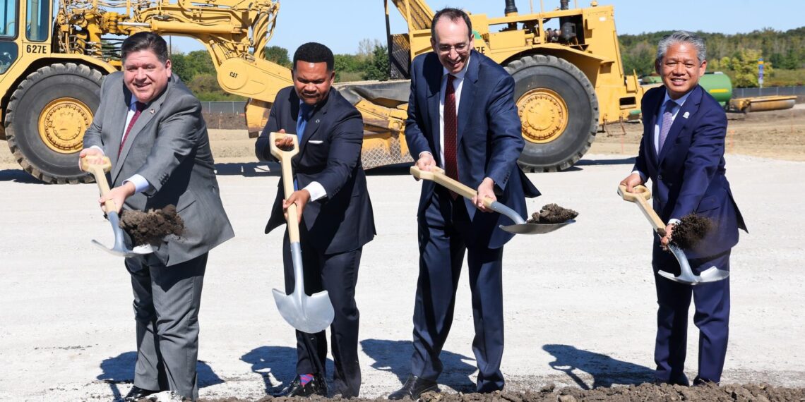 Mayor Richard Irvin, Gov. JB Pritzker Reunite to Celebrate CyrusOne Data Center Groundbreaking in Aurora