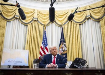 Trump Admin. Launches Investigation into Deerfield, Ill. School for Title IX Violations After Girls Forced to Change in Front of Trans-Boy