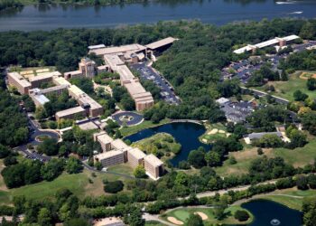 Texas Democrats Go Into Hiding at St. Charles Hotel Amid Arrest Threat From Gov. Abbott