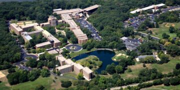 Texas Democrats Go Into Hiding at St. Charles Hotel Amid Arrest Threat From Gov. Abbott