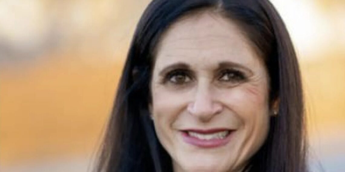 Twin Groves Middle School Teacher Faces Backlash for Routine Inflammatory Social Media Posts as Parents Pull Children from Class