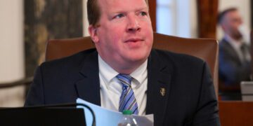 Bailey’s Own State Senator, Jason Plummer, Skips Family Memorial as Thousands Mourn