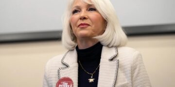 Why Colorado Is Violating Its Own Constitution by Keeping a Dying Tina Peters Behind Bars