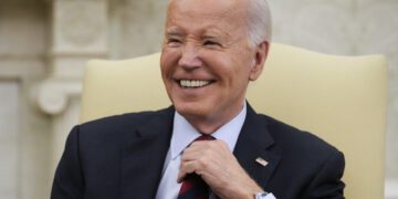 Biden-Appointed Judge Orders Release of Hundreds of ICE Detainees in Chicago as Public Safety Concerns Mount