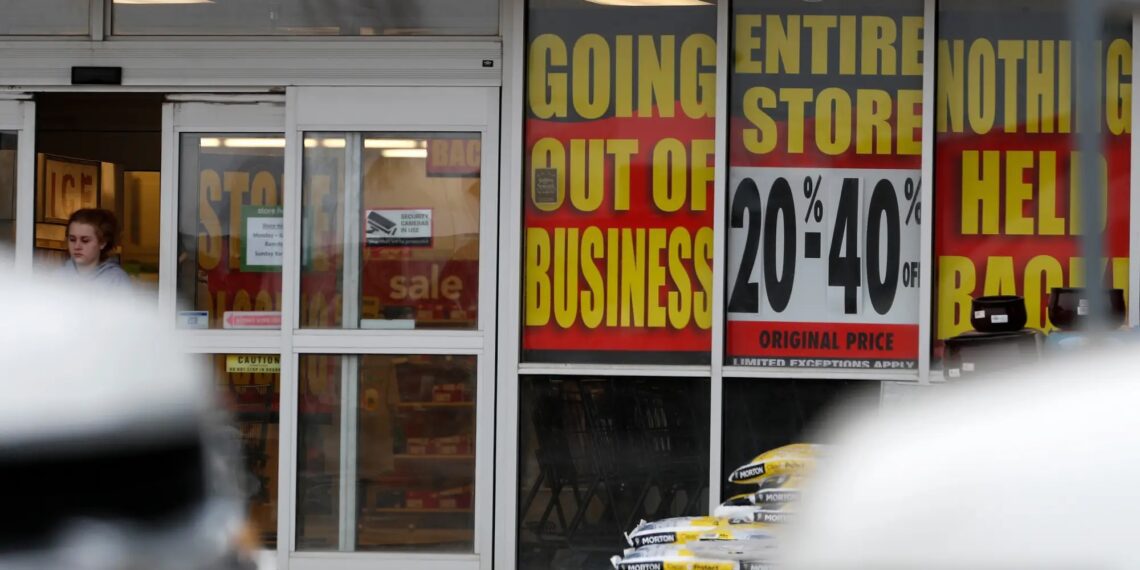 Opinion: The Political Agenda Behind Year-End ‘Economic Collapse’ Stories