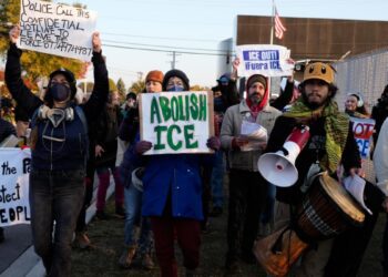 Cook County Prosecutor Drops Charges Against ICE Protesters – Signals Open Season on Federal Agents