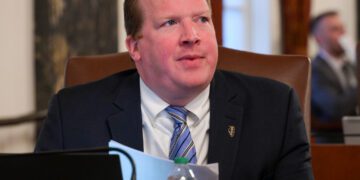 ‘Part-Time Plummer:’ Constituents Fed Up as Illinois State Senator Skips Local Events Across His District