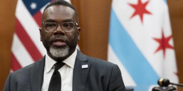 Chicago Mayor Brandon Johnson to Criticize Trump Policies, Push Reparations Agenda During Vatican Meeting