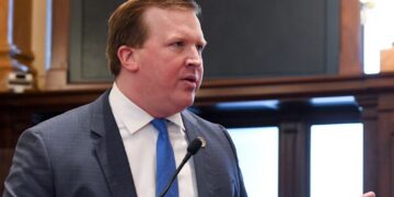 ‘Part-Time Plummer’ Exposed: GOP Senate Leader Missed 35% of Official Workdays – Equivalent of 18 Weeks Per Year