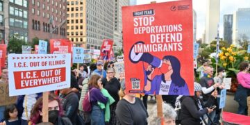 10 Criminal Complaints Filed Against Federal Agents Over Operation Midway Blitz as DHS Calls Effort a ‘Political Stunt’