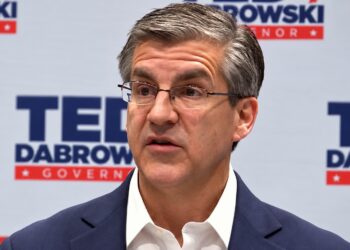 Dabrowski Is ‘Fighting for Illinois’ — From Delaware